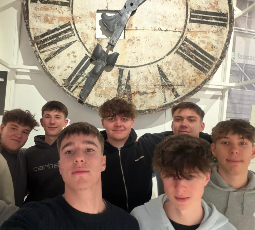 Besuch der Fachoberschule II N&Atilde;&frac14;rnberg