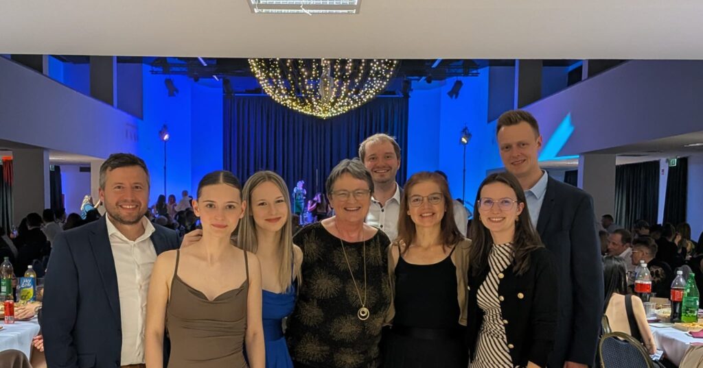 Schulball Fert&Atilde;&para;d